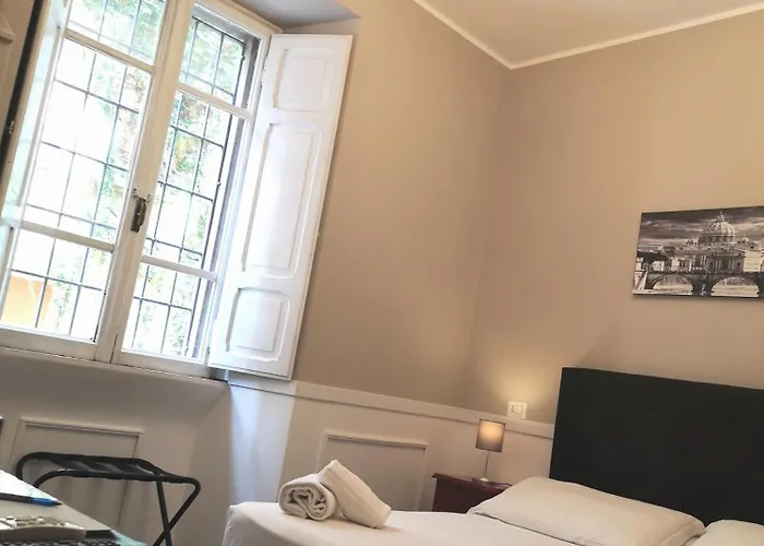 בית הארחה Trastevere Glasshouse 3*