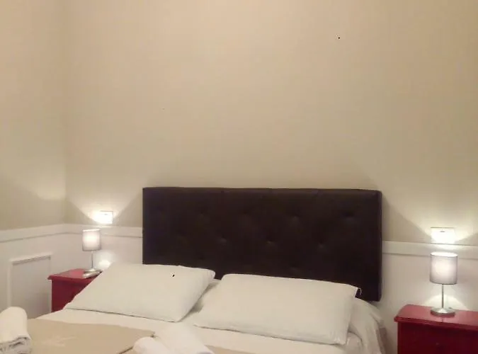 Trastevere Glasshouse 3* Рим